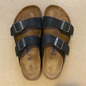 Birkenstock Arizona: Black Leather 39 Soft Footbed